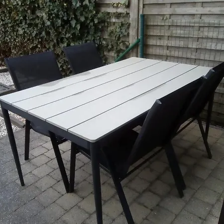Knusse Woning Met Tuin, 10 Min Wandelen Van Strand *